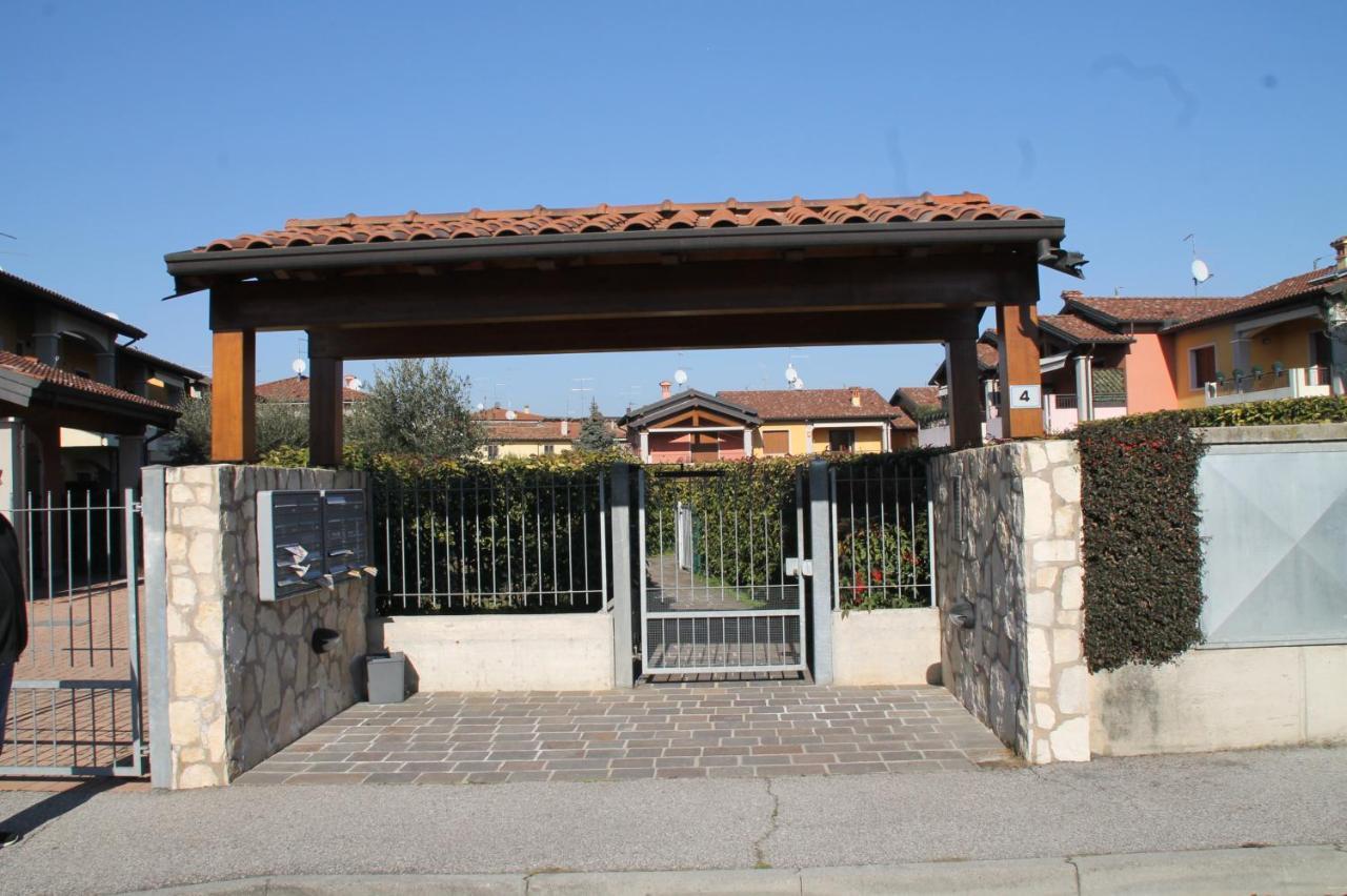 Casa Vacanze Da Riki Appartamento 1 Peschiera del Garda Eksteriør billede