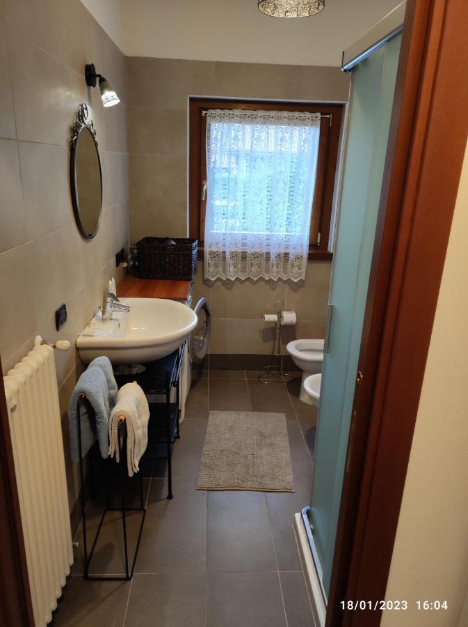 Casa Vacanze Da Riki Appartamento 1 Peschiera del Garda Eksteriør billede